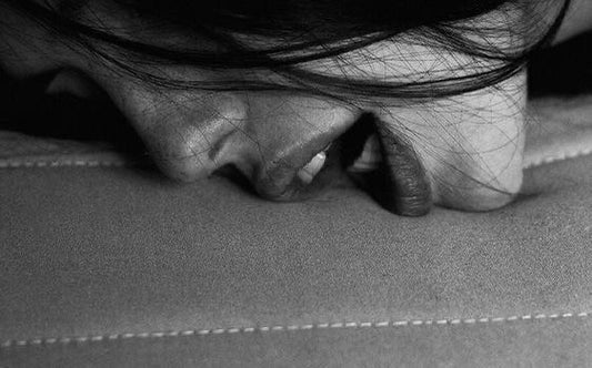 Subtle Ways to Show Submission That Drive Him Crazy  (Dirty Talk, Sexting & BDSM Tips)