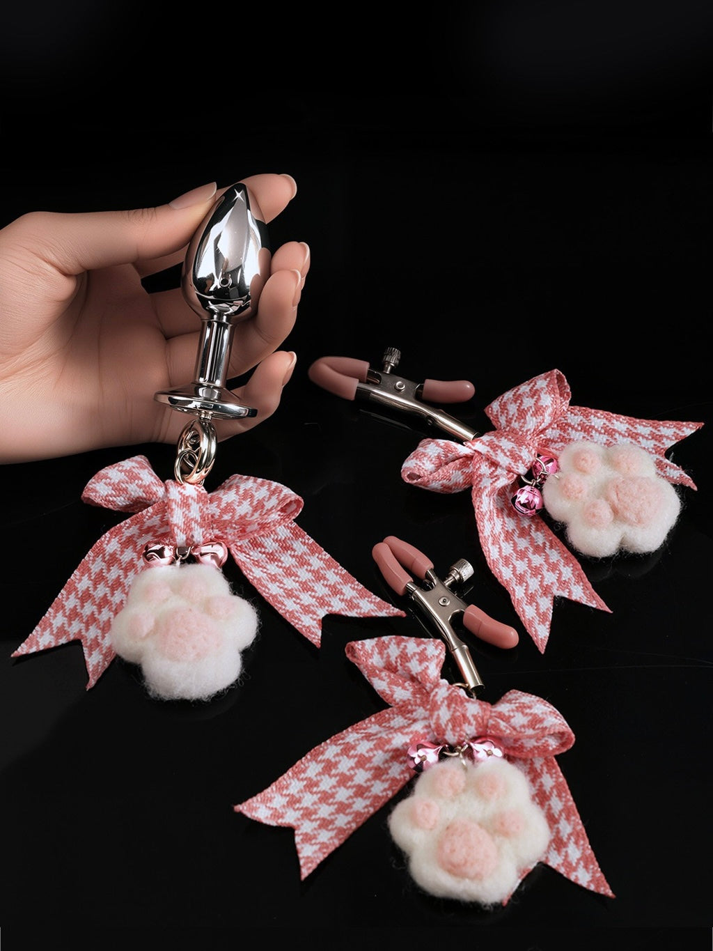 Cat Claw Butt Plug - Checkered
